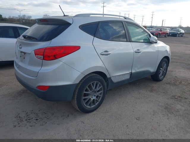 KM8JU3AG9EU930531 Hyundai TUCSON SE