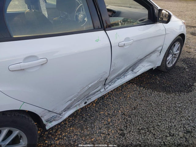 Ford FOCUS SE 2018 1FADP3F28JL237137 Image 14