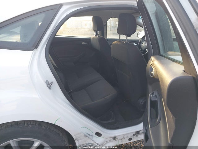 Ford FOCUS SE 2018 1FADP3F28JL237137 Image 8