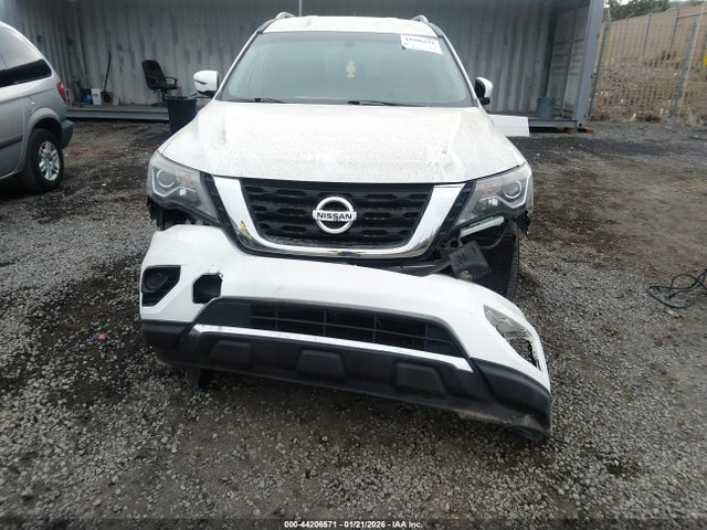 Продажа на аукционе авто 2017 Nissan Pathfinder S, vin: 5N1DR2MM0HC636200, номер лота: 44206571