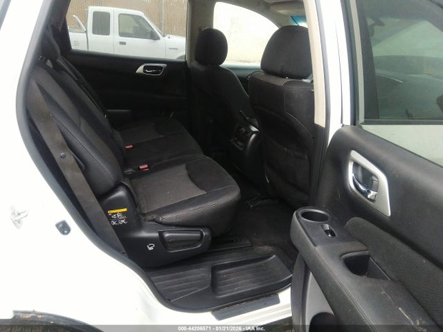 Продажа на аукционе авто 2017 Nissan Pathfinder S, vin: 5N1DR2MM0HC636200, номер лота: 44206571