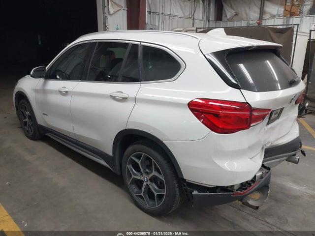 2016 BMW X1 WBXHT3C37GP885402 Photo 2