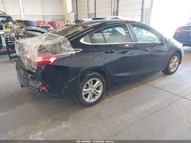 1G1BE5SM2H7176874 Chevrolet Cruze Lt Auto