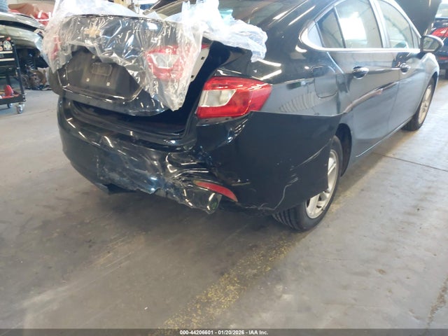 1G1BE5SM2H7176874 Chevrolet Cruze Lt Auto