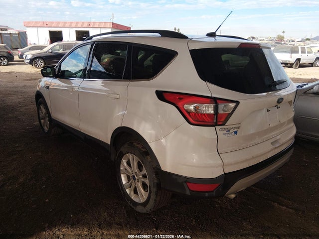 1FMCU9GD7JUB17577 Ford ESCAPE SE