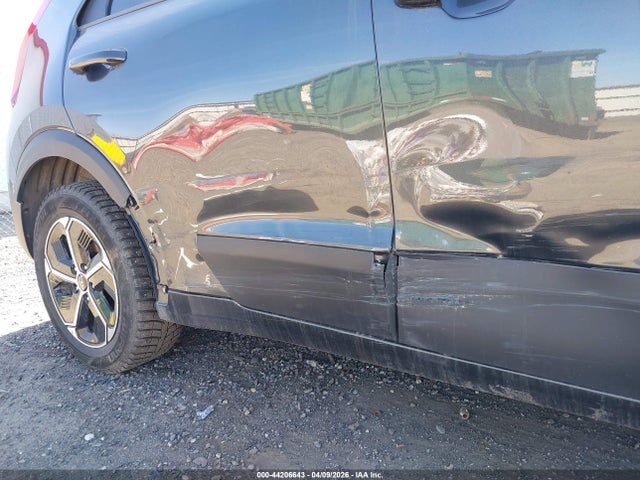KIA NIRO LX 2023 KNDCP3LE4P5111097 Image 19