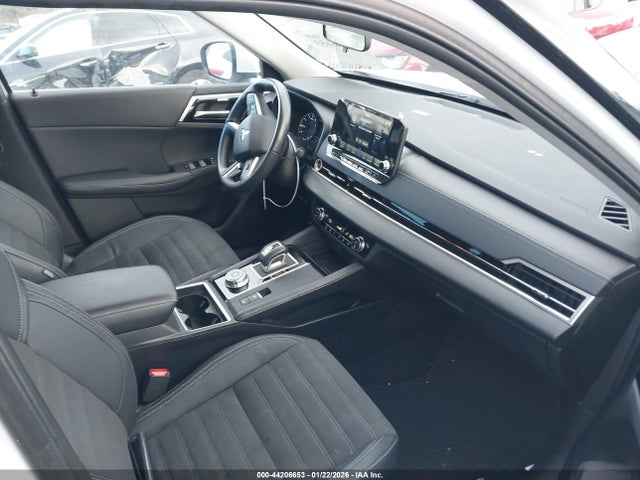 44206653 :رقم المزاد ، JA4J4UA8XPZ052644 vin ، 2023 Mitsubishi Outlander Se 2.5 S-awc مزاد بيع