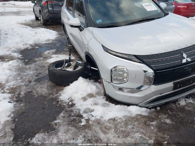 44206653 :رقم المزاد ، JA4J4UA8XPZ052644 vin ، 2023 Mitsubishi Outlander Se 2.5 S-awc مزاد بيع