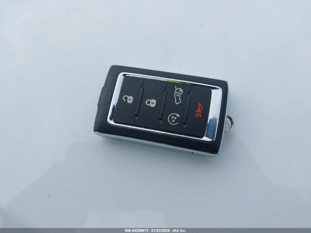 44206672 :رقم المزاد ، 1C4RJKAG9P8848837 vin ، 2023 Jeep Grand Cherokee L Altitude 4x4 مزاد بيع