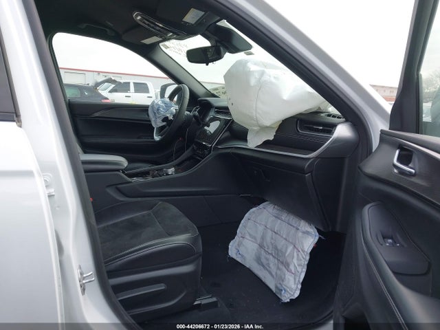 44206672 :رقم المزاد ، 1C4RJKAG9P8848837 vin ، 2023 Jeep Grand Cherokee L Altitude 4x4 مزاد بيع