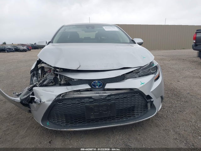 JTDEAMDE8N3009583 Toyota Corolla Hybrid Le