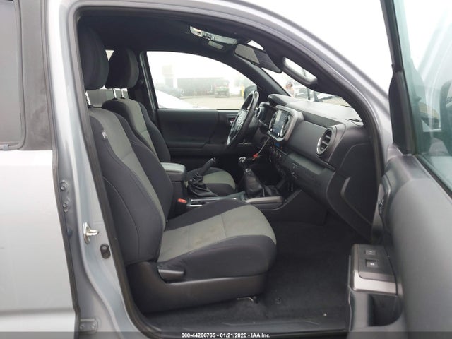 5TFCZ5AN1MX251567 Toyota Tacoma Trd Off-road