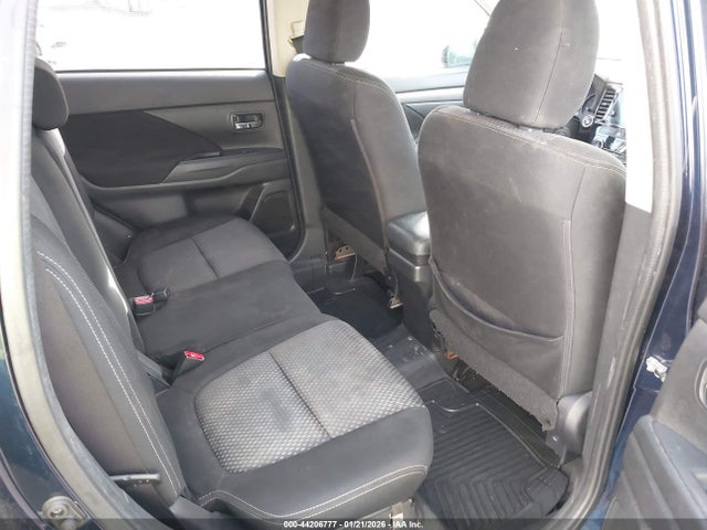 2017 MITSUBISHI OUTLANDER JA4AD3A39HZ054269 Photo 7