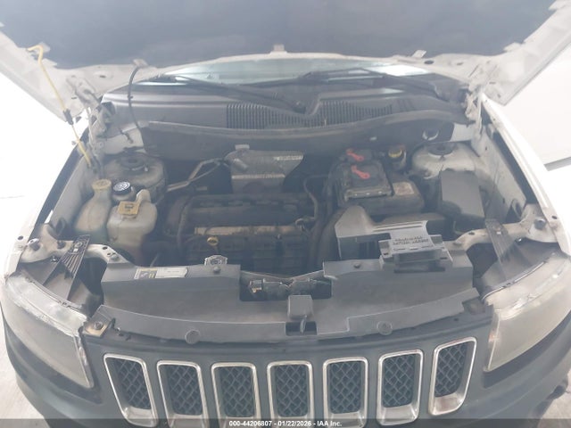 1C4NJCEA9GD666721 Jeep Compass Latitude