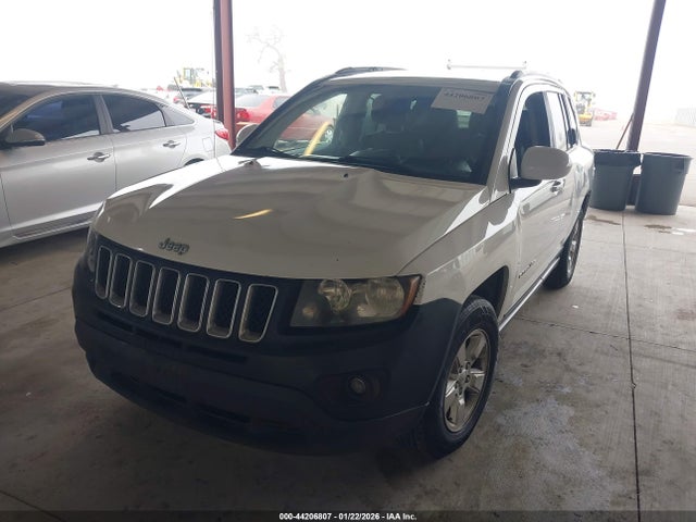 1C4NJCEA9GD666721 Jeep Compass Latitude