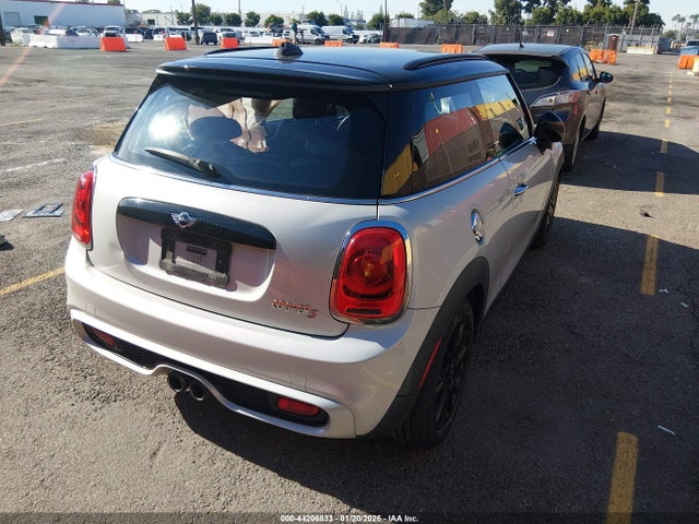 2017 MINI HARDTOP WMWXP7C55H2A45297 Photo 3