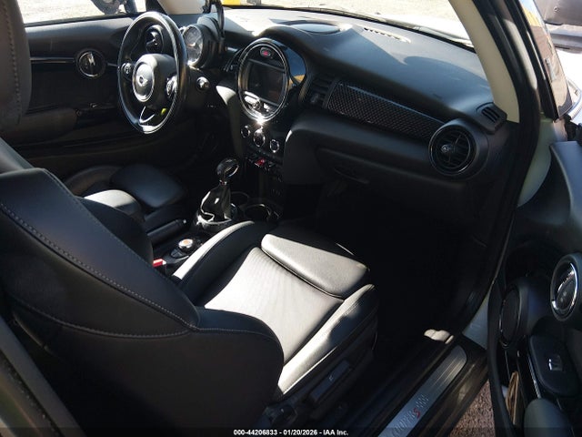 2017 MINI HARDTOP WMWXP7C55H2A45297 Photo 4