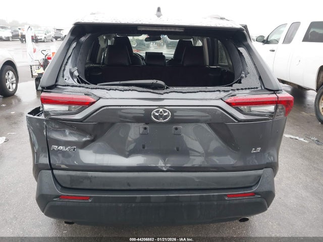 Toyota RAV4 LE 2019 2T3H1RFV0KW044196 Image 15