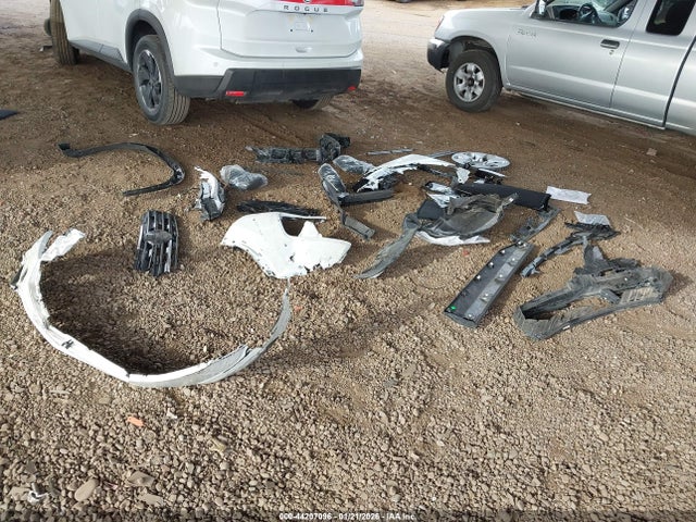 5N1BT3BA3SC834316 Nissan Rogue Sv Fwd