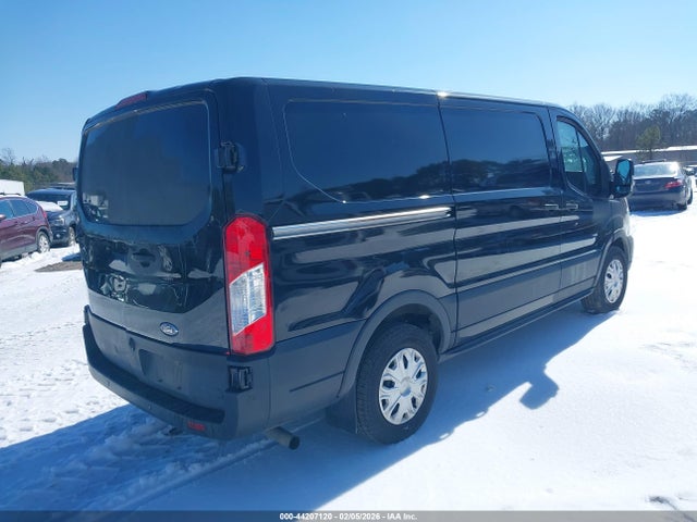 1FTYE1Y88MKA34511 Ford Transit-150