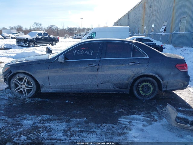 44207219 :رقم المزاد ، WDDHF8JB6GB285551 vin ، 2016 Mercedes-benz E 350 4matic مزاد بيع