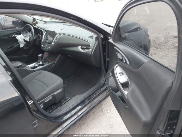 1G1ZE5ST3HF193646 Chevrolet MALIBU 1LT