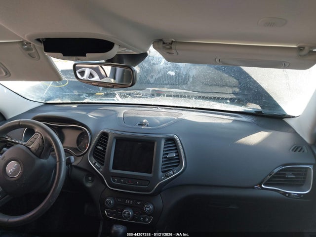 2023 Jeep Cherokee Altitude Lux 4x4 მანქანა იყიდება აუქციონზე, vin: 1C4PJMMBXPD113021, აუქციონის ნომერი: 44207288