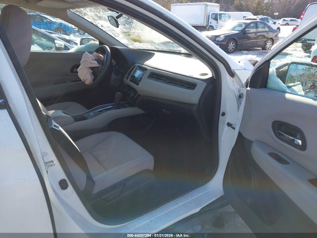2018 HONDA HR-V 3CZRU6H39JM731595 Photo 4