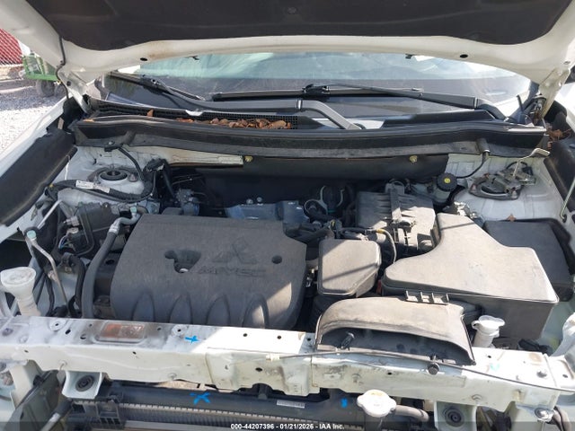 2017 MITSUBISHI OUTLANDER JA4AD3A3XHZ046889 Photo 9