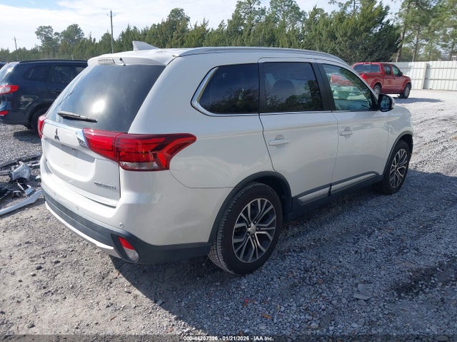 2017 MITSUBISHI OUTLANDER JA4AD3A3XHZ046889 Photo 3