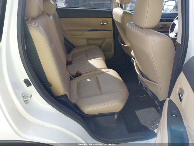 2017 MITSUBISHI OUTLANDER JA4AD3A3XHZ046889 Photo 7