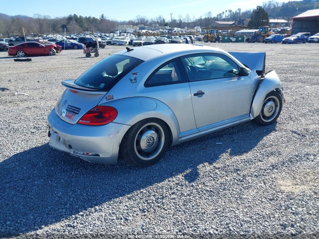 3VWF17AT6FM656490 Volkswagen Beetle 1.8t Classic