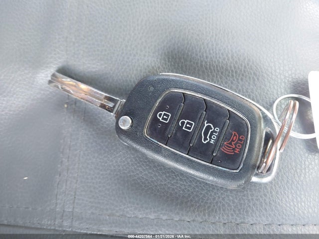 Hyundai TUCSON SE 2019 KM8J2CA49KU954464 Image 11