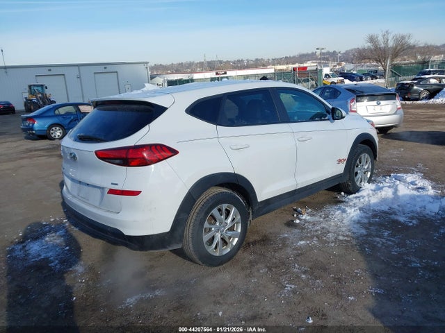 Hyundai TUCSON SE 2019 KM8J2CA49KU954464 Image 4