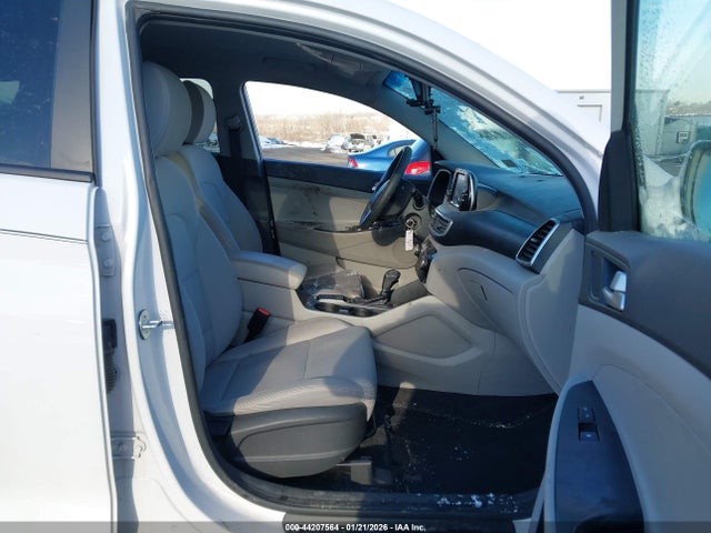 Hyundai TUCSON SE 2019 KM8J2CA49KU954464 Image 5