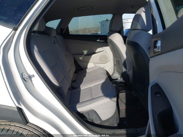 Hyundai TUCSON SE 2019 KM8J2CA49KU954464 Image 8