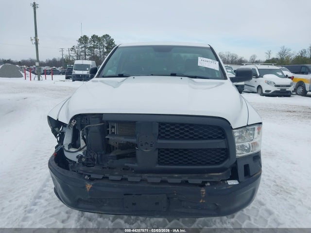 3C6JR6DG5KG564138 RAM 1500 Classic Tradesman 4x2 8&#039; Box