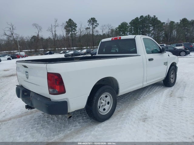 3C6JR6DG5KG564138 RAM 1500 Classic Tradesman 4x2 8&#039; Box