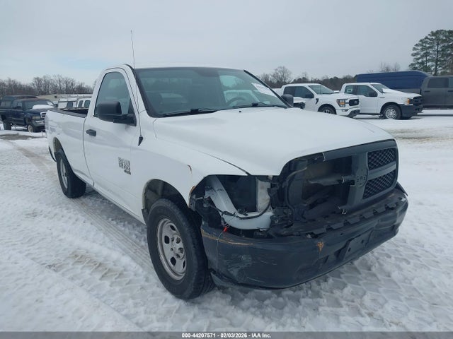 3C6JR6DG5KG564138 RAM 1500 Classic Tradesman 4x2 8&#039; Box