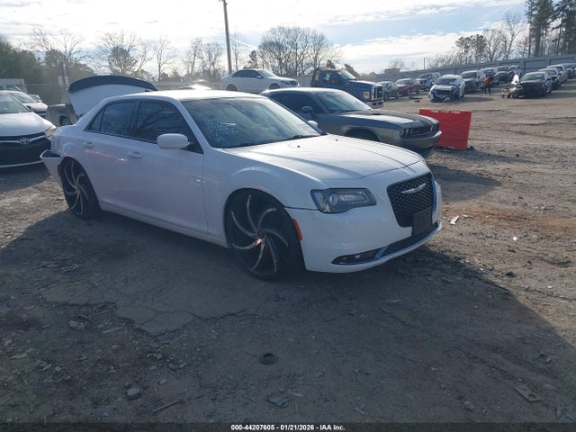 Aukcja sprzedaży 2019 Chrysler 300 300s, vin: 2C3CCABG2KH515525, numer aukcji: 44207605