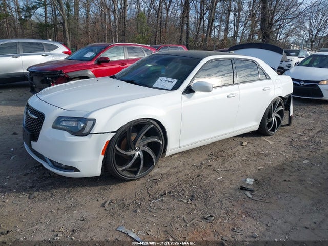 Aukcja sprzedaży 2019 Chrysler 300 300s, vin: 2C3CCABG2KH515525, numer aukcji: 44207605
