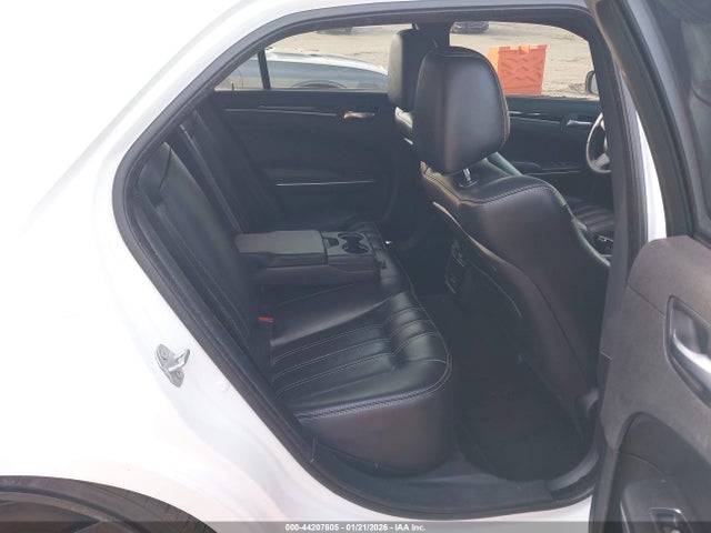 Aukcja sprzedaży 2019 Chrysler 300 300s, vin: 2C3CCABG2KH515525, numer aukcji: 44207605