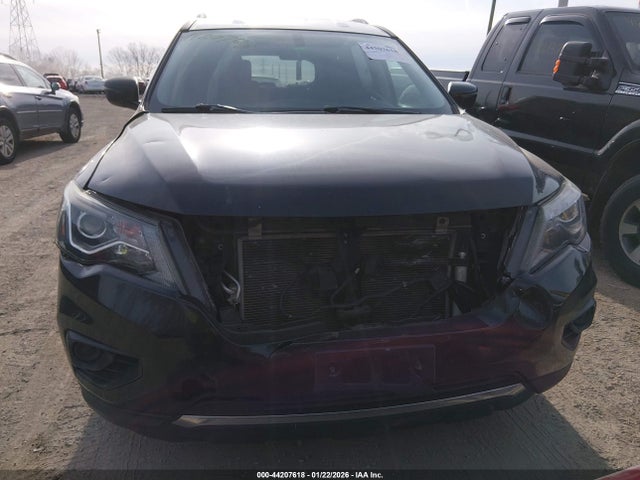 44207618 :رقم المزاد ، 5N1DR2MM1JC676405 vin ، 2018 Nissan Pathfinder S مزاد بيع