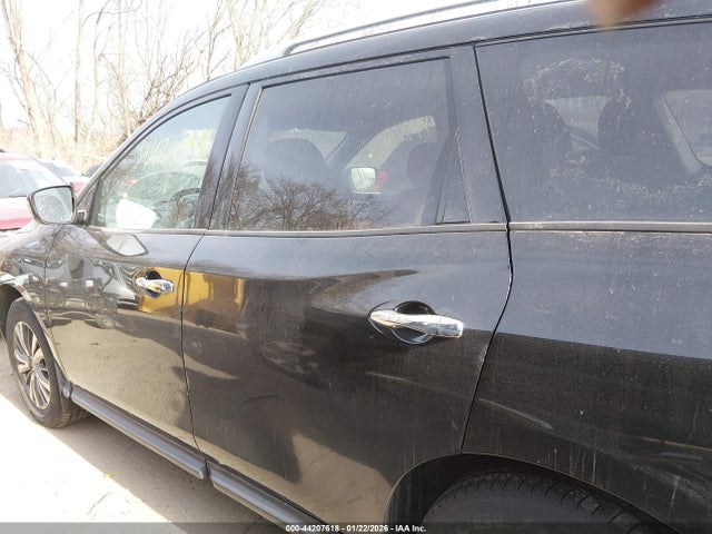 44207618 :رقم المزاد ، 5N1DR2MM1JC676405 vin ، 2018 Nissan Pathfinder S مزاد بيع