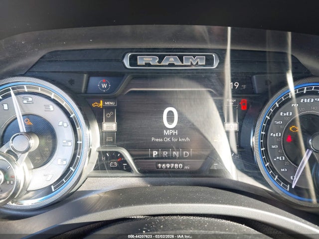 1C6RRFHG7LN104369 RAM 1500 Limited 4x4 5&#039;7 Box