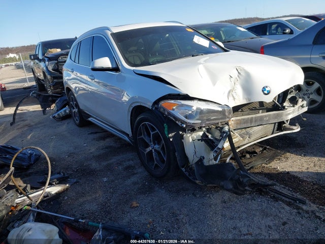 2018 BMW X1 WBXHT3C32J5L24981