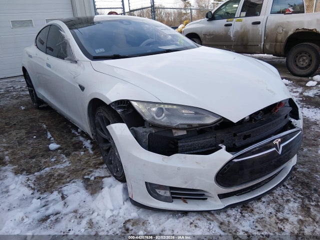2015 TESLA MODEL S 5YJSA1S13FFP74593 Photo 0