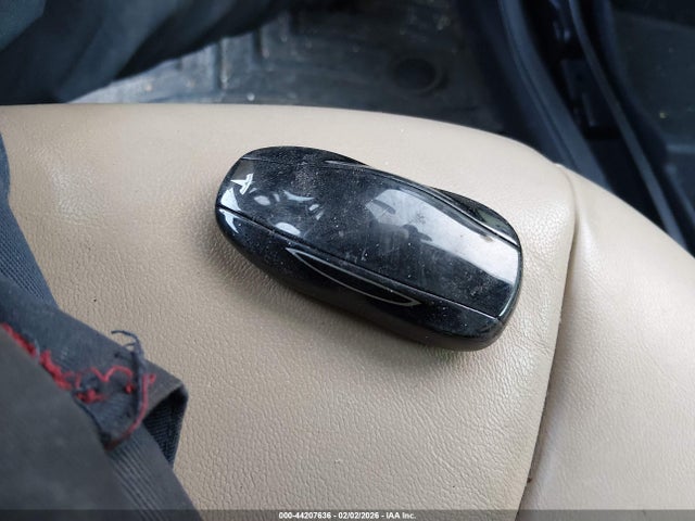 2015 TESLA MODEL S 5YJSA1S13FFP74593 Photo 10
