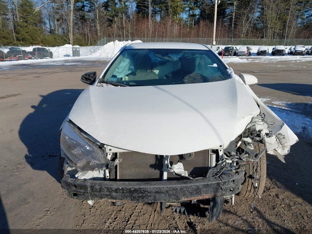 2T1BURHE7GC586942 Toyota COROLLA LE