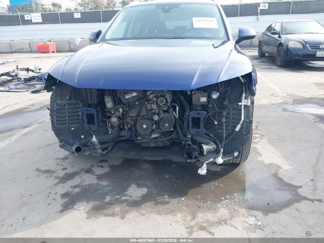 WA1BNAFY9J2029591 Audi Q5 2.0t Premium/2.0t Tech Premium